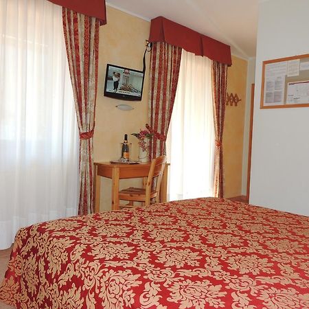 Albergo Eden Passo del Tonale Chambre photo