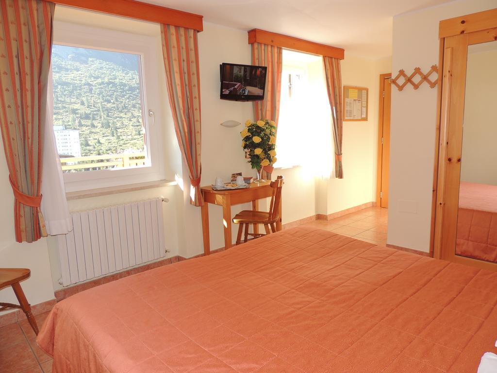 Albergo Eden Passo del Tonale Chambre photo